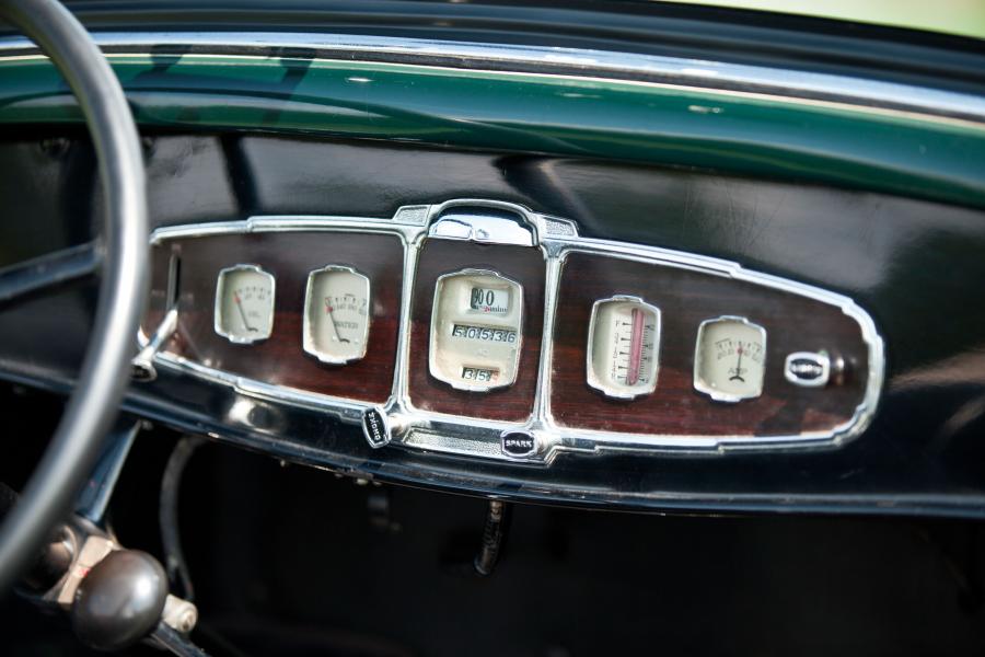  Buick Series 90 7-Passenger Phaeton 1931 года  (фото 12 из 19)
